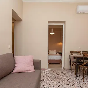 https://aura-central-apartments.kefaloniahotels.net